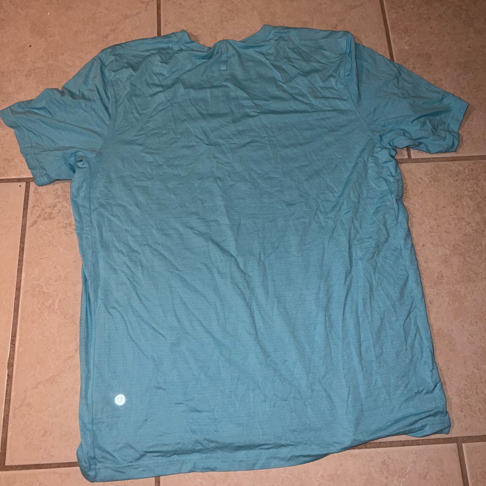 Cyan Blue Lululemon License to Train Short-Sleeve Shirt
